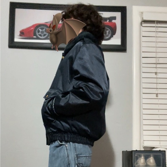 Vintage Navy Blue Bomber Jacket.This jacket by is very comfortable, and cozy! - Picture 8 of 8